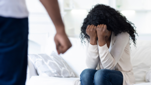 تصاعد العنف الأسري في لوند: امرأة تتعرض للضرب من قبل زوجها!